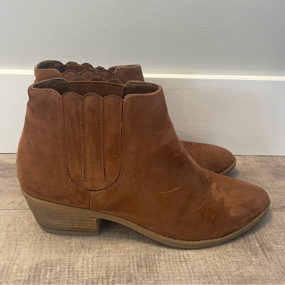 Call it Spring Booties - Picture 3 of 4